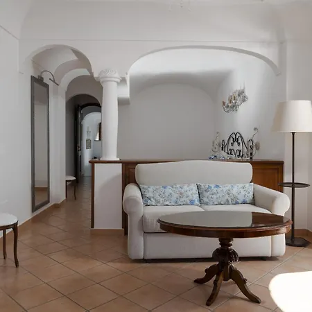 Estate4home - Degli Dei Villa *